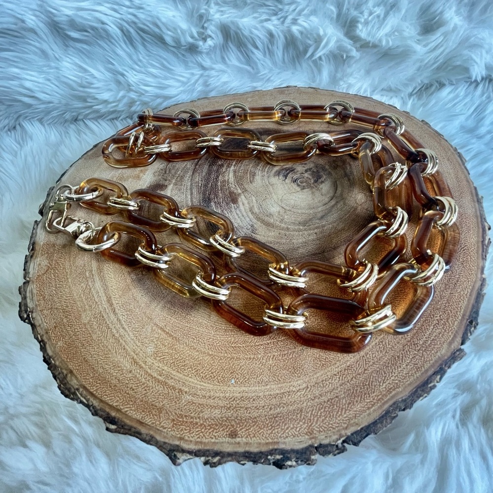 Elegant Gold and Brown Purse Chain